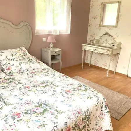 Holiday home Chaumiere Normande Et Sa Dependance, Proche Deauville Et Honfleur 10-12 Pers